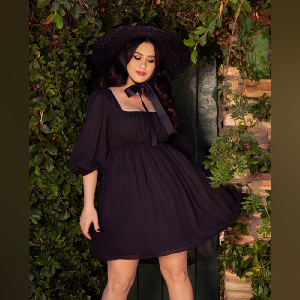La Femme en Noir Solstice Babydoll Dress